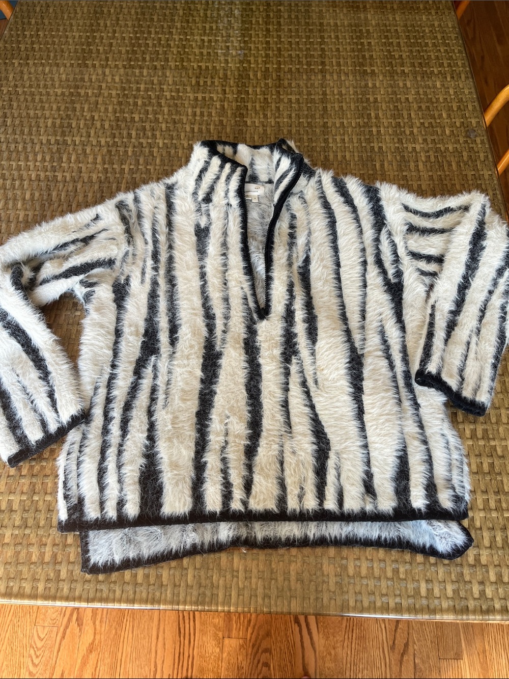Anthropologie Eyelash Zebra Knit Sweater Small